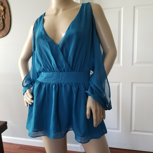 bebe Tops - Bebe blouse